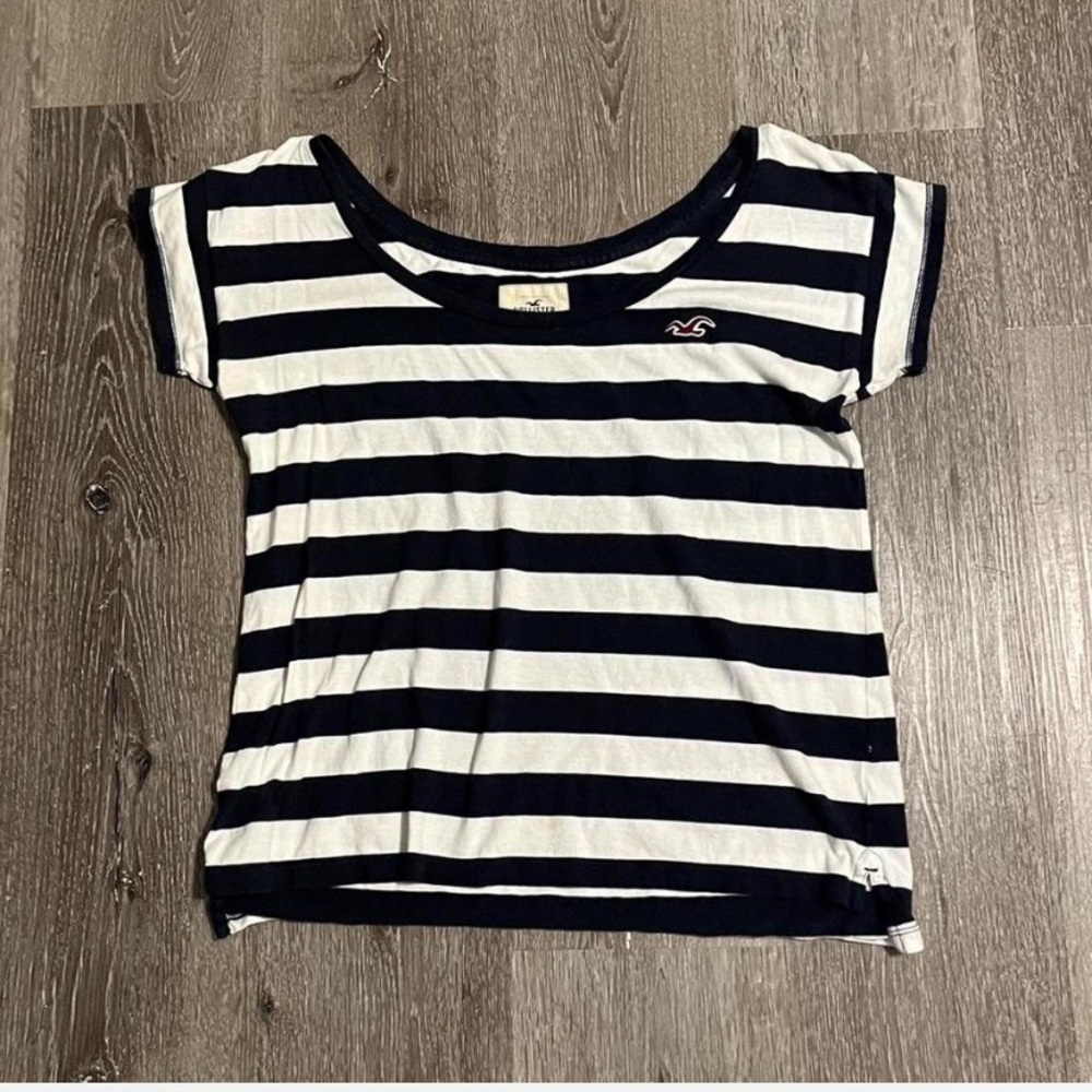 Y2k navy and white stripped 2000s Hollister T